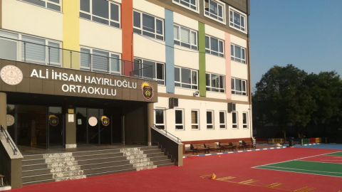 Ali İhsan Hayırlıoğlu Ortaokulu görseli