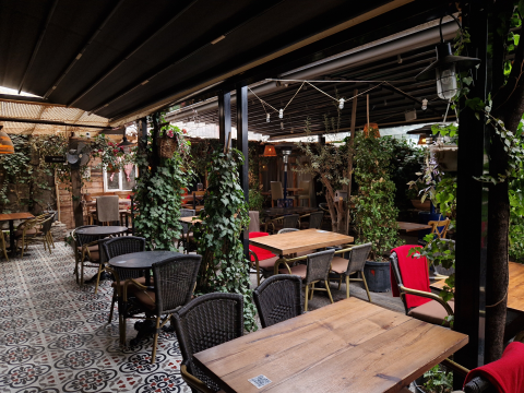 Cafe Botanica görseli