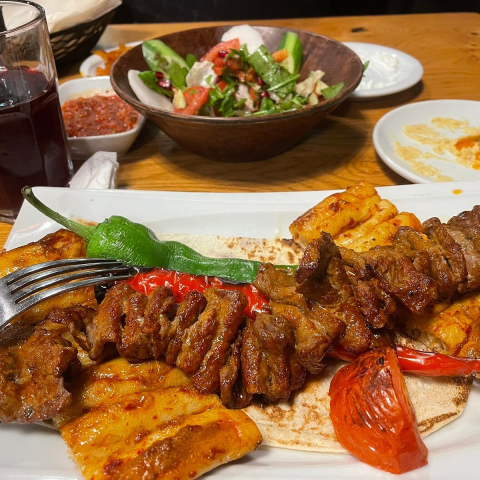 Bayram Usta Yaprak Kebap görseli