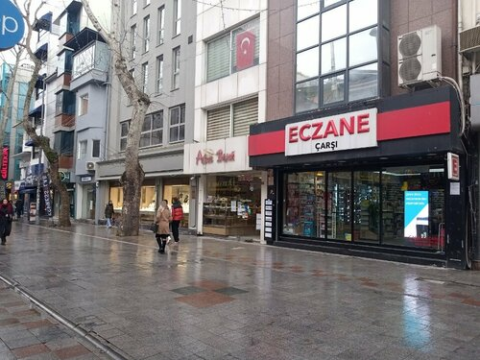 Çarşı Eczanesi (Kartal) görseli