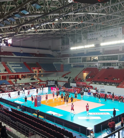 Burhan Felek Spor Salonu görseli