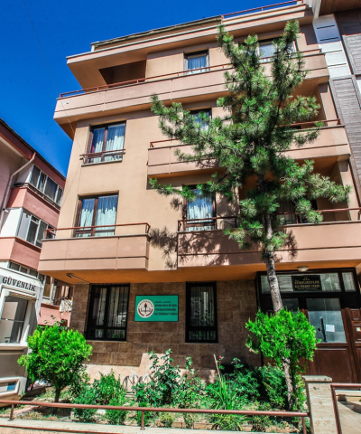 Aydınlıkevler Kız Yurtları görseli