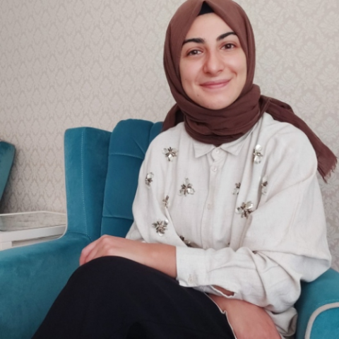 Çocuk Gelişimci Zeynep Karadağ görseli