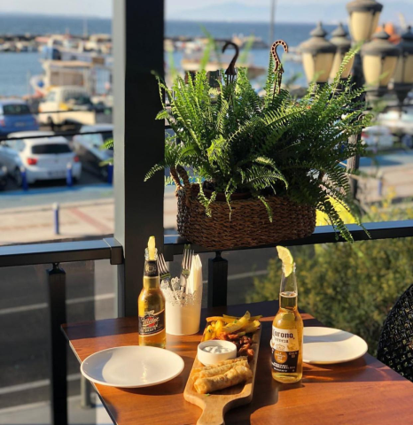 Dut Restaurant Cafe Bar görseli