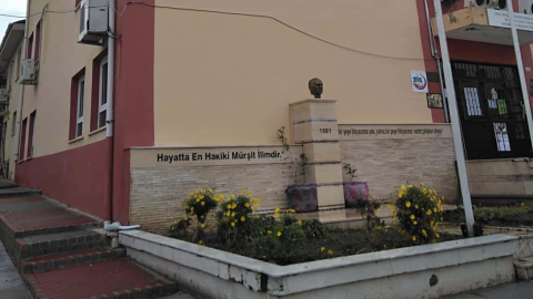 Ali Şir Nevai Ortaokulu görseli