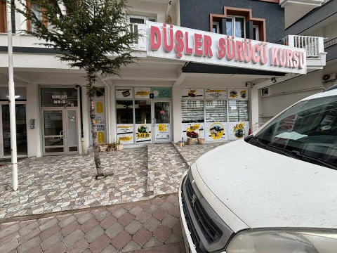Düşler Sürücü Kursu görseli