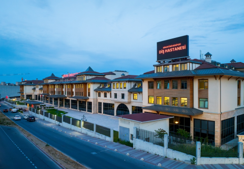 Biruni Üniversitesi Diş Hastanesi görseli