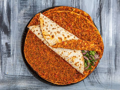 Çıtır İsot Lahmacun görseli