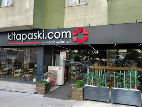 Boğaziçi Kitabevi görseli