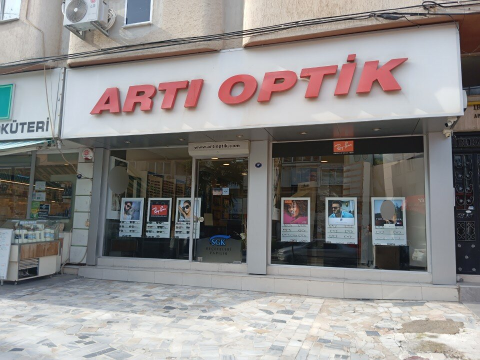 Artı Optik görseli