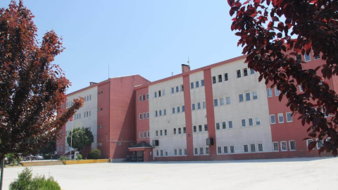 Çiftlikköy Atatürk Anadolu Lisesi görseli