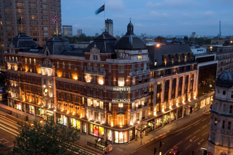 Harvey Nichols görseli