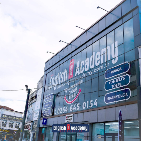 English Academy görseli