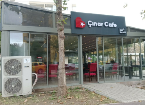 Çınar Cafe Bayraklı görseli