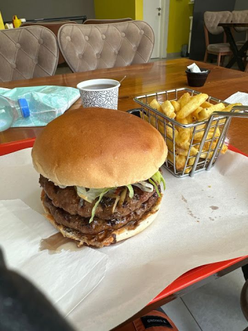 Buffalo Burger Van görseli