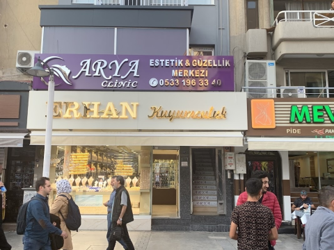 Arya Clinic görseli