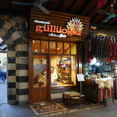 Elmacıpazarı Güllüoğlu görseli
