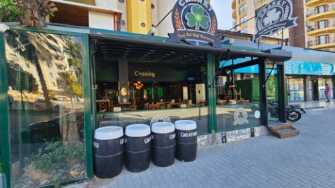 Cranky Pub görseli