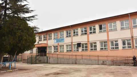 Ali Fuat Cebesoy Ortaokulu (Eskişehir) görseli