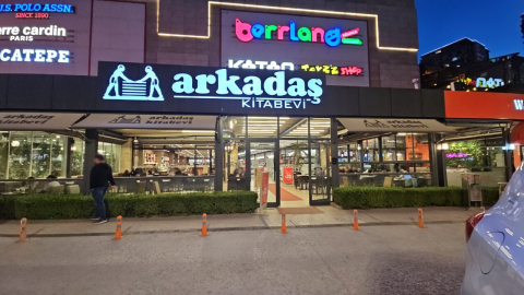 Arkadaş Kitabevi görseli