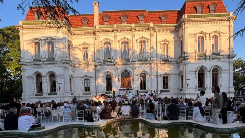 Adile Sultan Kasrı Öğretmenevi görseli