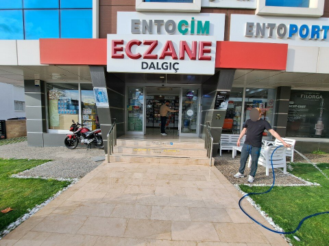 Dalgıç Eczanesi (İzmir) görseli