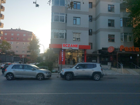 Ekim Eczanesi (Kartal) görseli