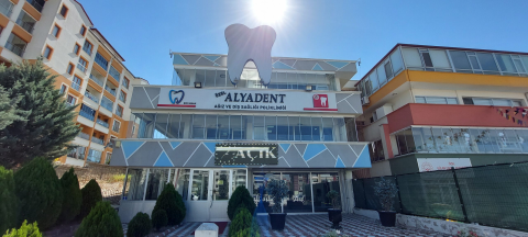 Alyadent Ağız ve Diş görseli