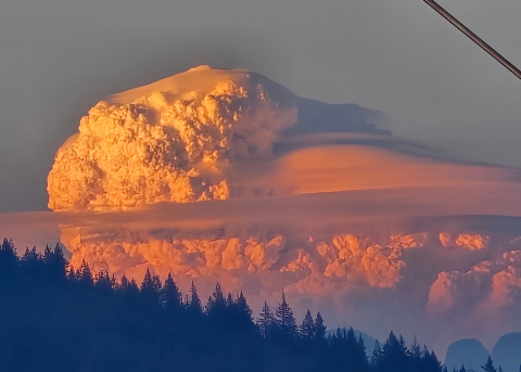 Clouds Fire görseli
