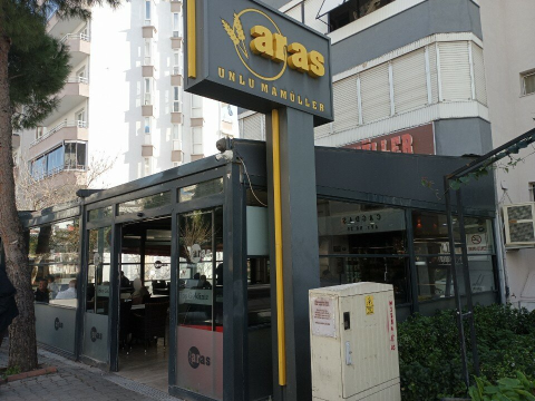 Aras Unlu Mamüller | Bornova görseli