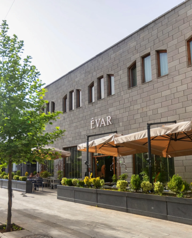 Evar Restaurant görseli