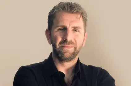 Dt. Kıvanç Özgür Özkaral görseli