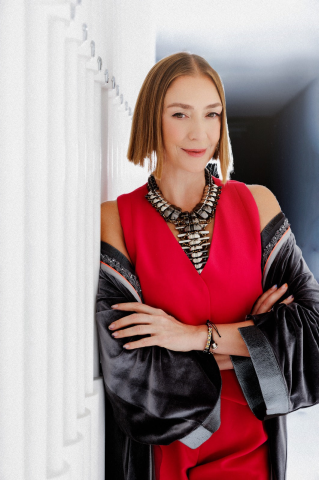 Arzu Kaprol görseli