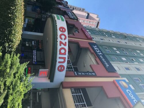 Bulvar Eczanesi (Ataşehir) görseli